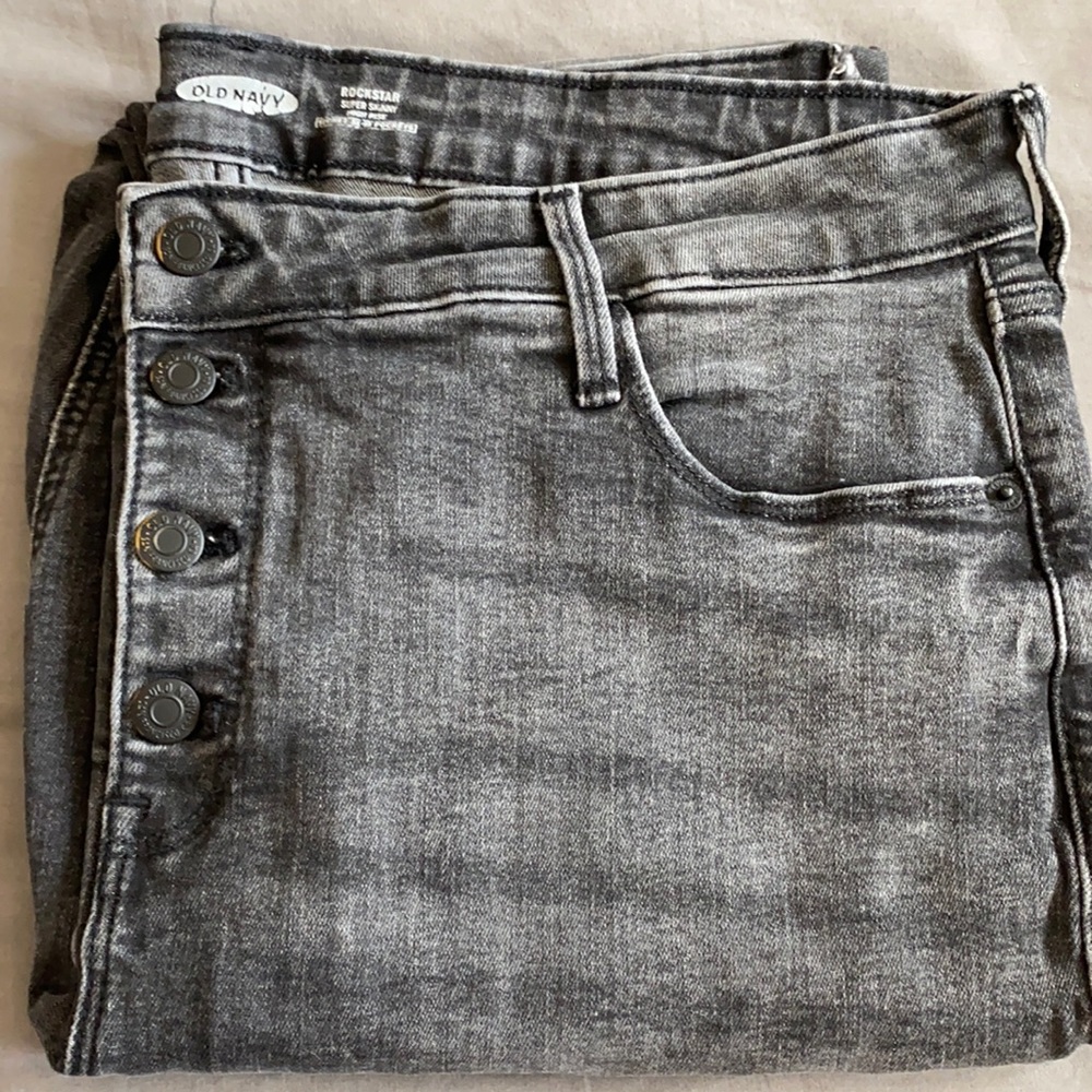 Old Navy Super Skinny High Rise Button Fly jeans!